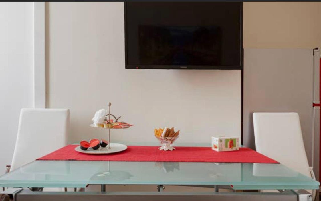 Rodica Comfort Home Milano Navigli Buitenkant foto
